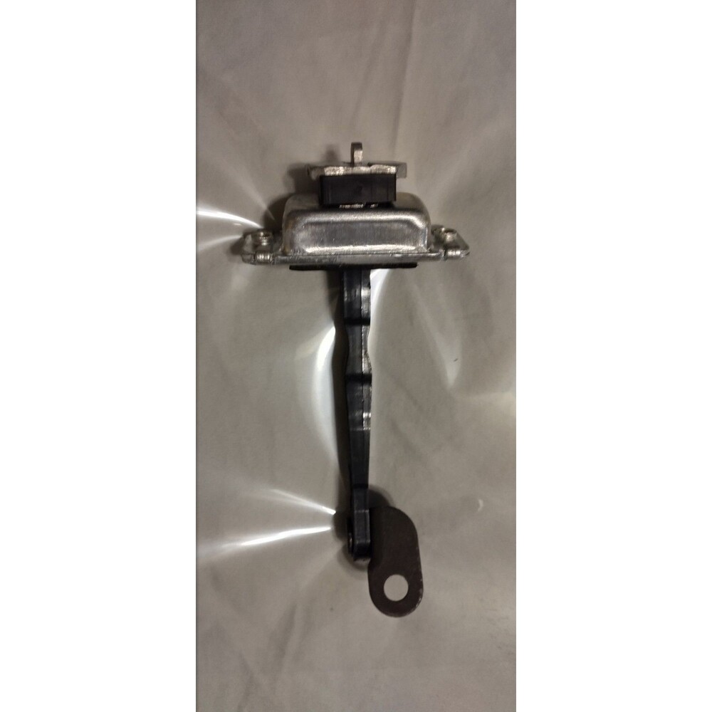Hyundai Tucson Front Door Stopper Passenger Side 2004-2009 New Replacement Part